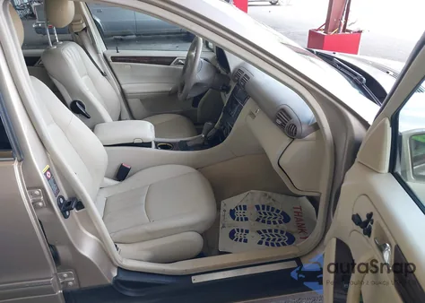 2005 Mercedes-Benz C 320 Luxury 4Matic from USA, damaged, VIN WDBRF84J75F615428